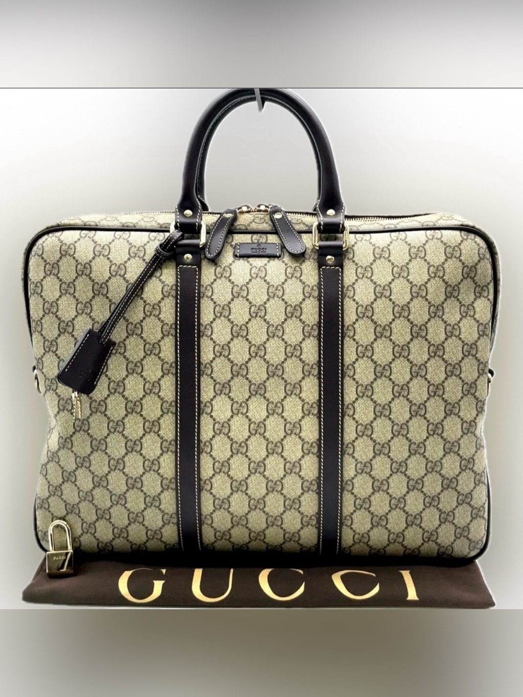 Gucci Laptop Bag Or Briefcase Unisex Lock & Key (2) Dust Bag Euc Gg Supreme